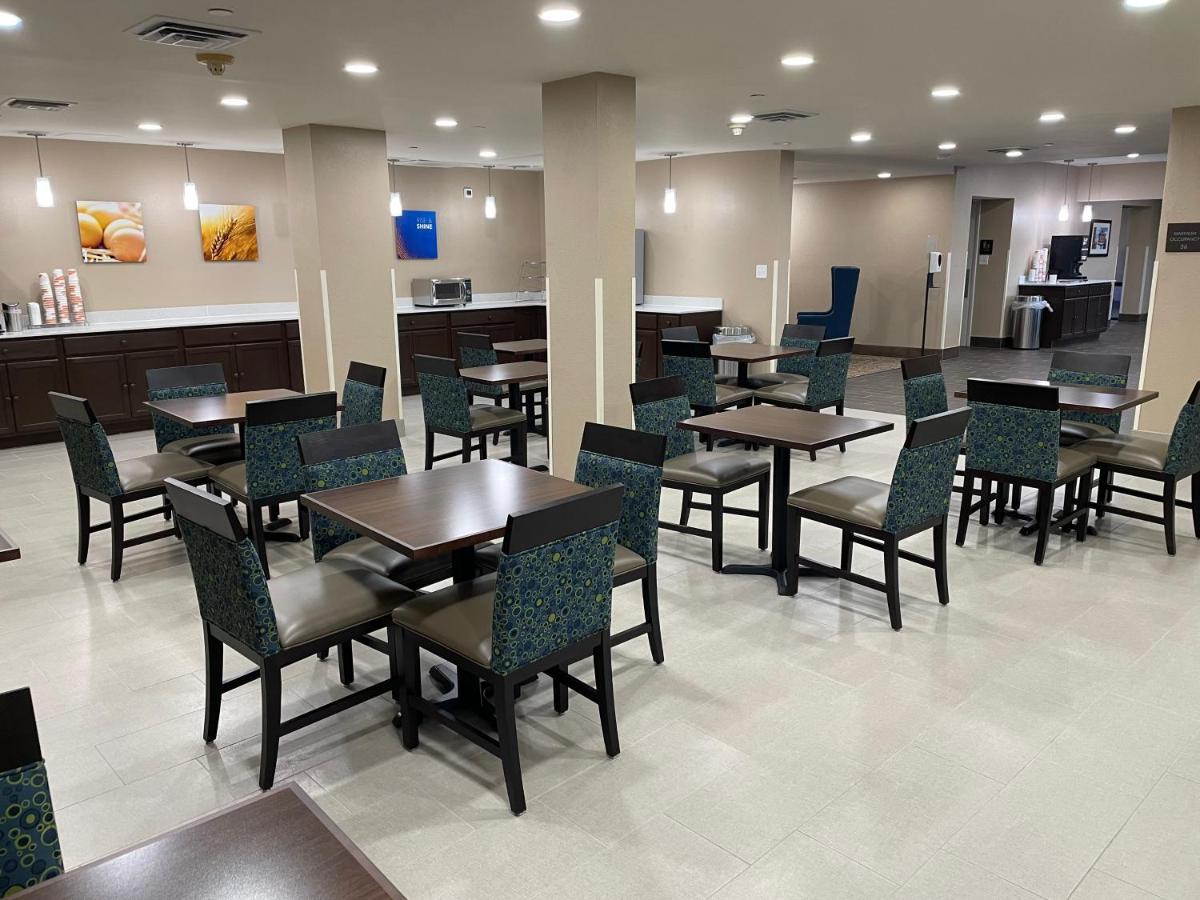 Quality Inn & Suites Spring Lake - Fayetteville Near Fort Bragg Kültér fotó