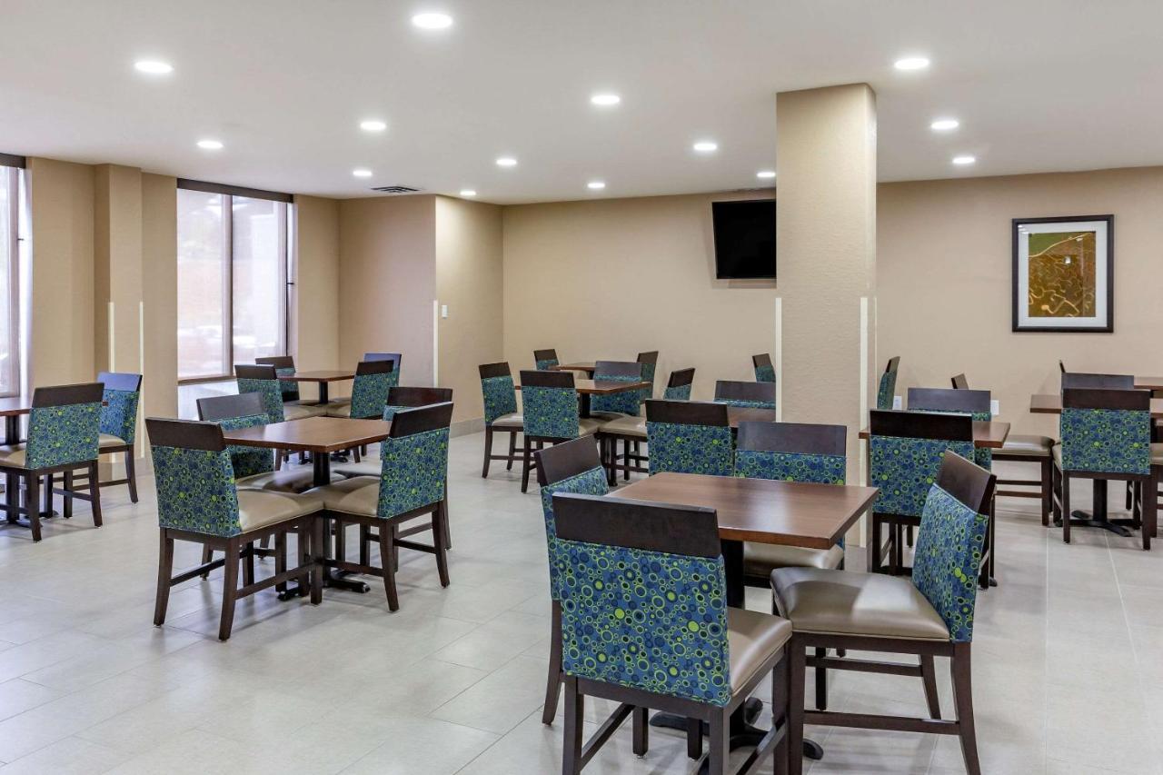 Quality Inn & Suites Spring Lake - Fayetteville Near Fort Bragg Kültér fotó